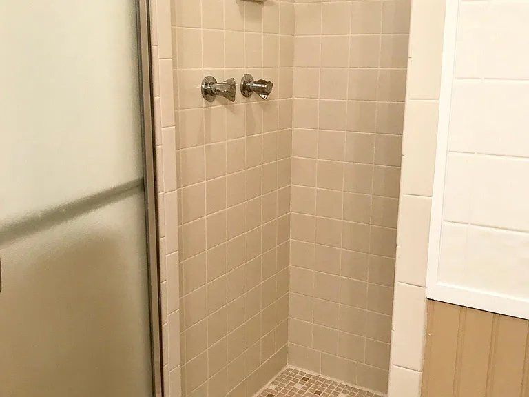 3/4 Bathroom