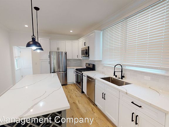 2nd image of 1021 S Hayworth Ave
