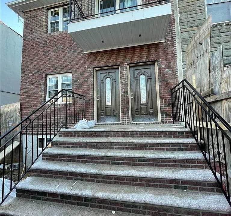 2nd image of 10640 Ruscoe St