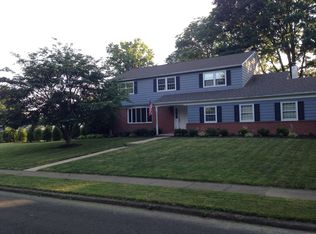 910 Sensor Rd, Yardley, PA 19067