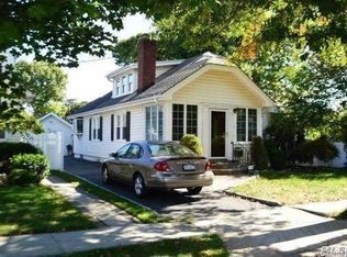 18 yale Place, Lynbrook, NY 11563