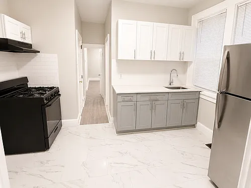 35-37 Hanford St #1F Photo 1