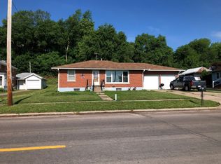 211 N Main St, La Grange, MO 63448