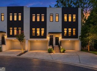 1099 Briar Cove Cir, Atlanta, GA 30329