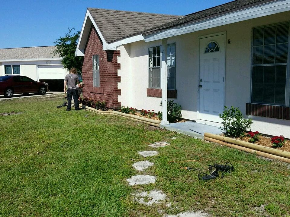 1st image of 1334 SE Larose Ct