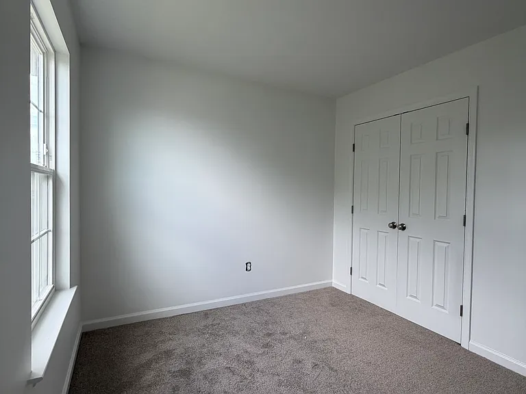 121 Westover Dr — Photo 25