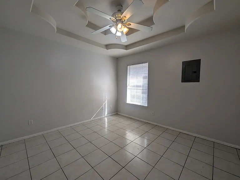 1614 Phoenix St #3 — Photo 12
