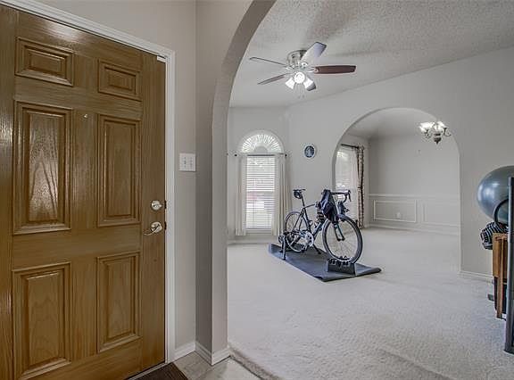 3rd image of 2409 Buck Dr