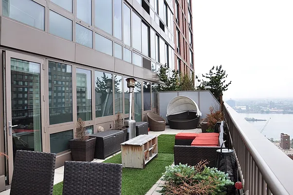 Rented by GARG Real Estate | media 25
