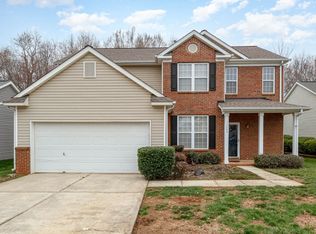 17304 Commons Crossing Dr, Charlotte, NC 28277