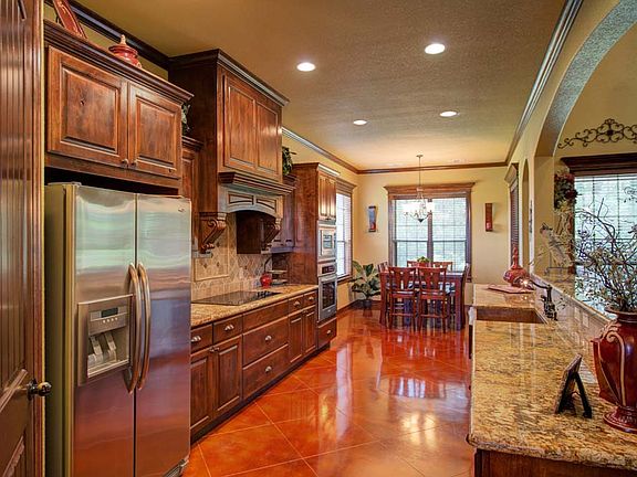3rd image of 5425 Prairie Dawn Ct