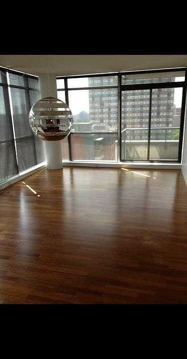 2nd image of 281 Mutual St Unit 1101