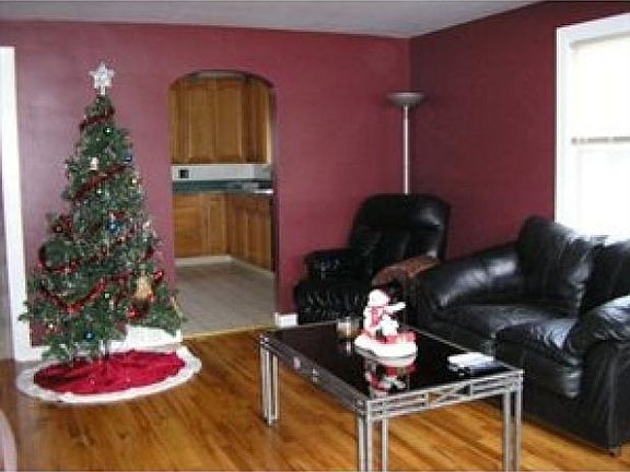 5th image of 1158 W 32nd St