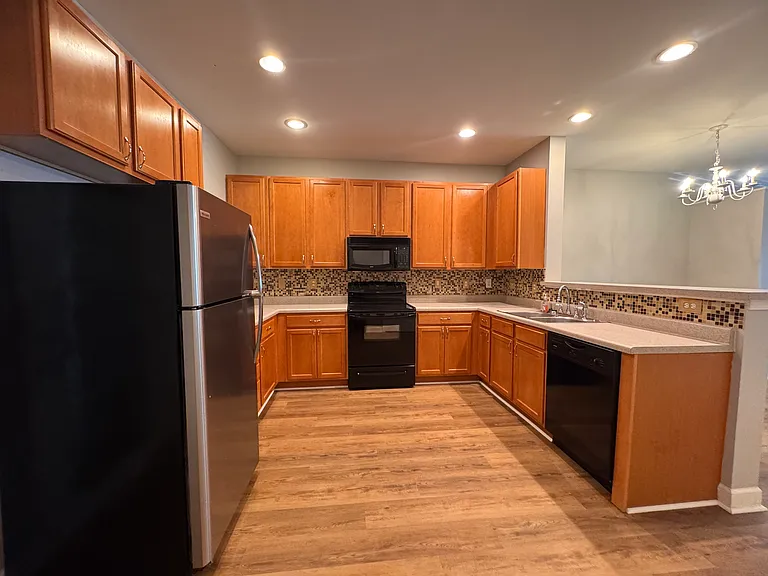 125 Humberside Dr — Photo 13