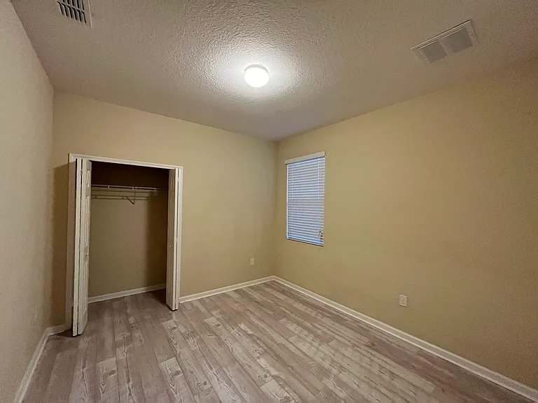 215 Sirius Ct — Photo 13