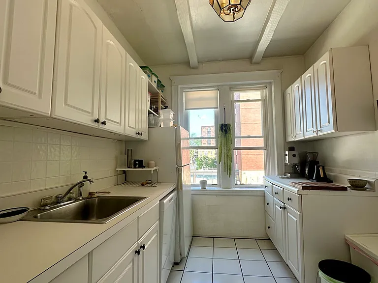 44 Longwood Ave #3 — Photo 13