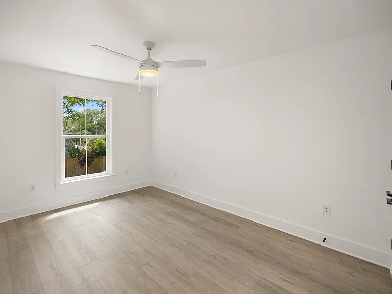 608 Fir Ave — Photo 16
