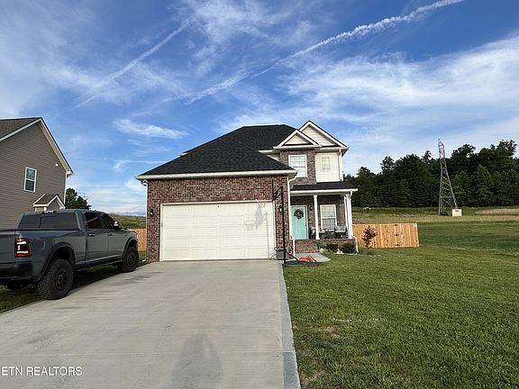 2nd image of 418 Eastland Park Dr