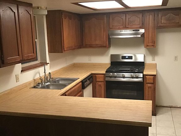 5th image of 9906 N 109th East Ave