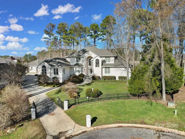 115 Amelia Ln, Mooresville, NC 28117