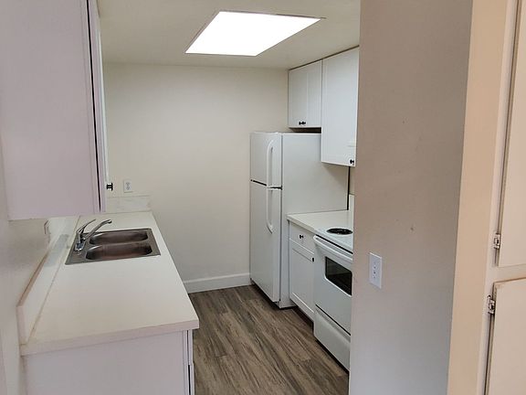 3rd image of 3674 Alabama St Unit A