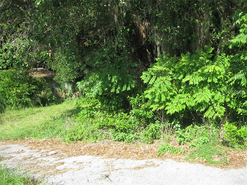 2nd image of 6442 Old Highway 441