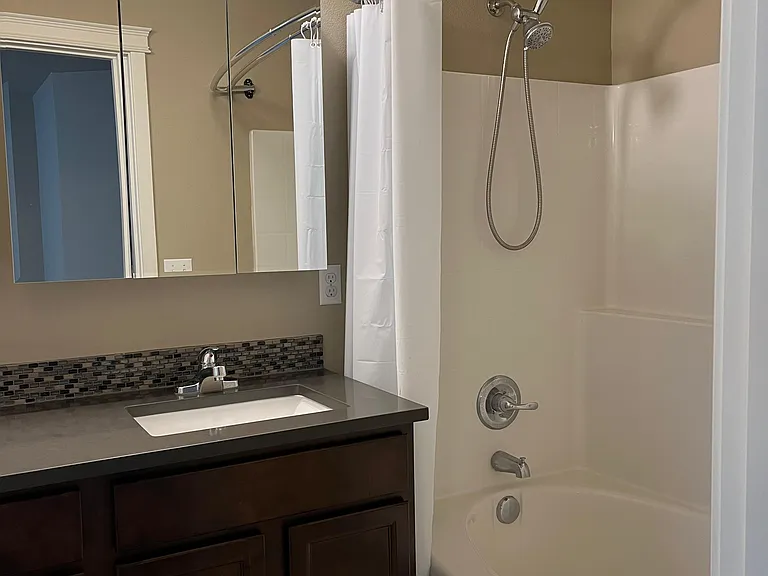 3831 Maritime Dr SW — Photo 21