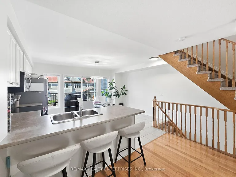 112 Harbourside Dr — Photo 15