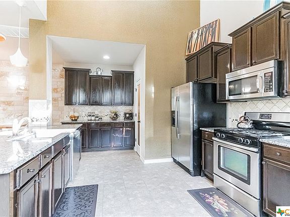 5th image of 515 Old Settlers Dr