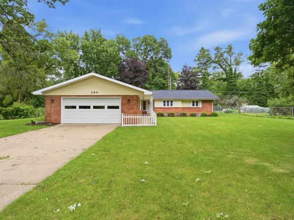 284 Hoover Ave, Benton Harbor, MI 49022