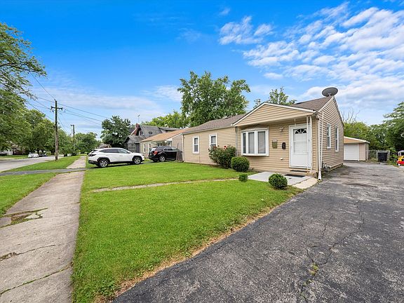 4th image of 14812 Perry Ave