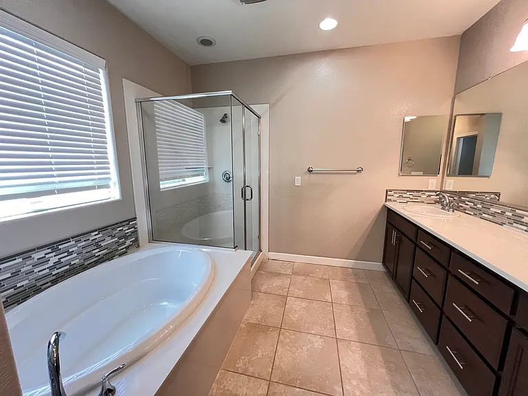 786 Cannery Pl — Photo 3