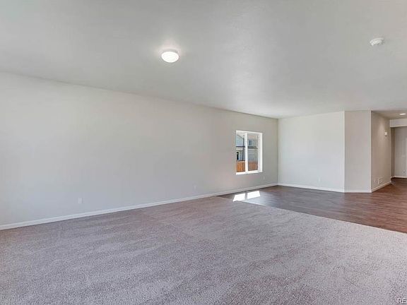 2nd image of 9527 Dahlia Ln