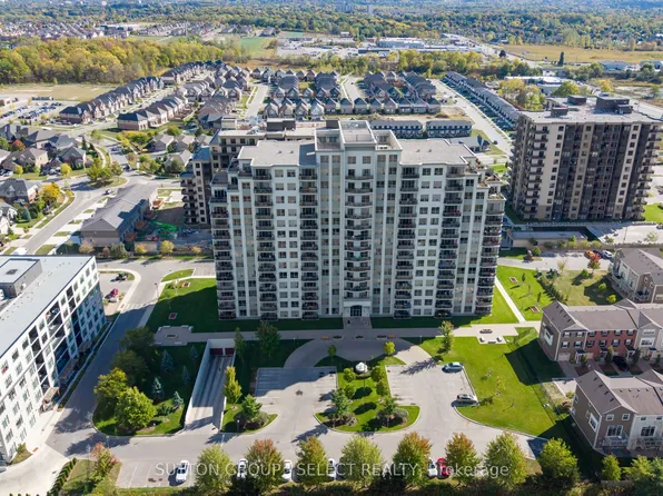 1030 Coronation Dr #812, London, ON N6G 0G5