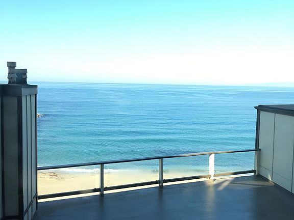 This is the view from the living room. It is not attached to