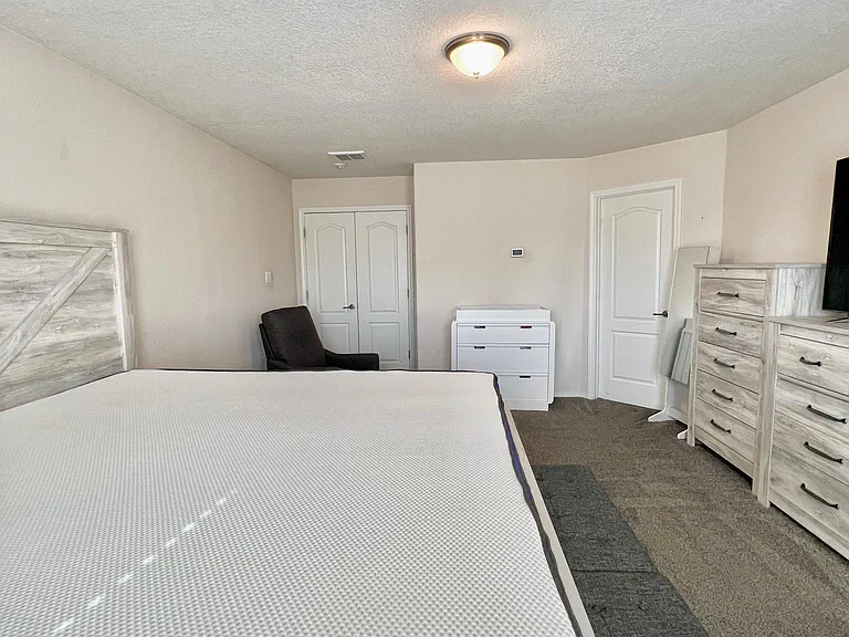 10919 Fort Point Ln NE — Photo 50