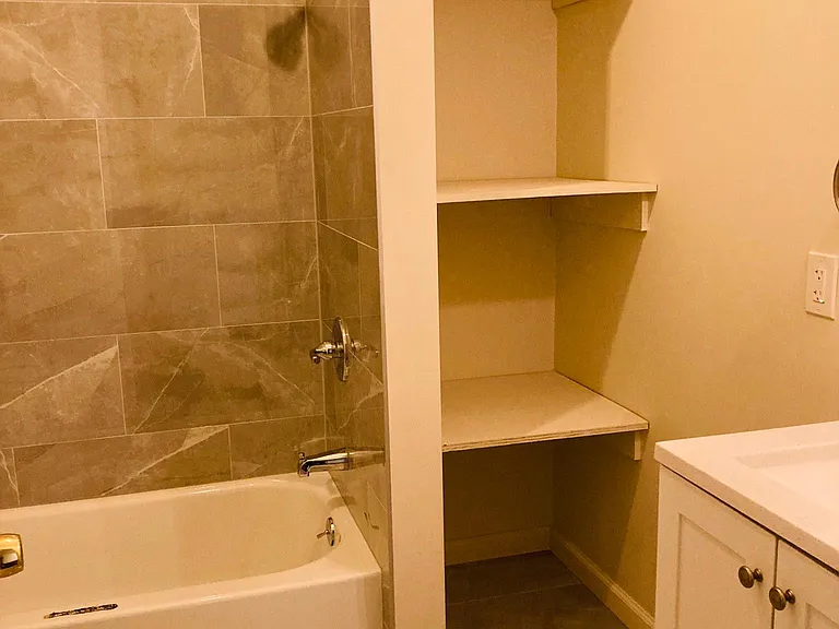1000 Cedar Ave #4 — Photo 12