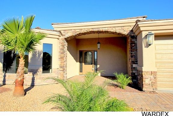 2nd image of 1082 Dafne Ln