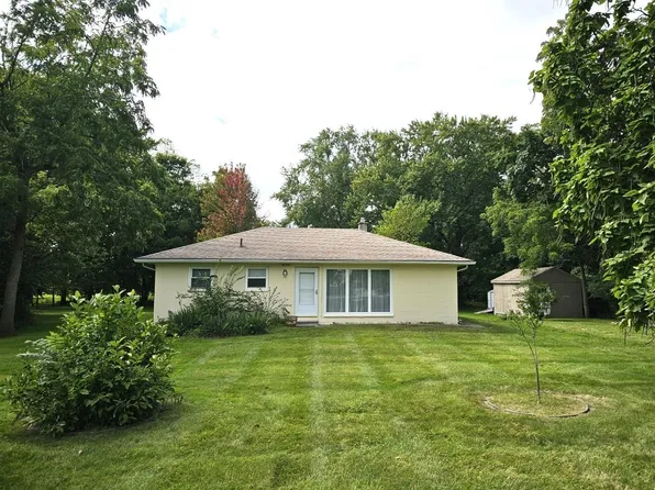 19780 Meridian Rd, Grosse Ile, MI 48138