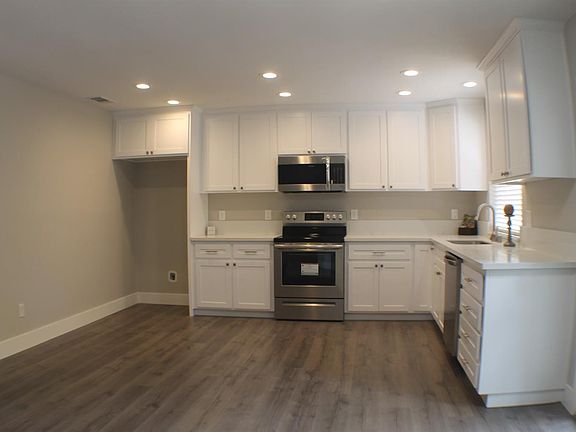 5th image of 2891 Summerfield Dr