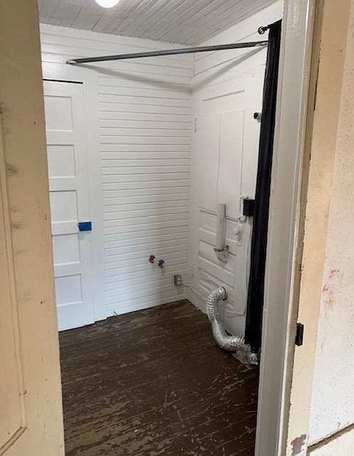 2nd image of 102 W Mesquite