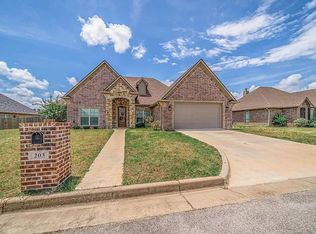 203 New Braunfels Ln, Hallsville, TX 75650