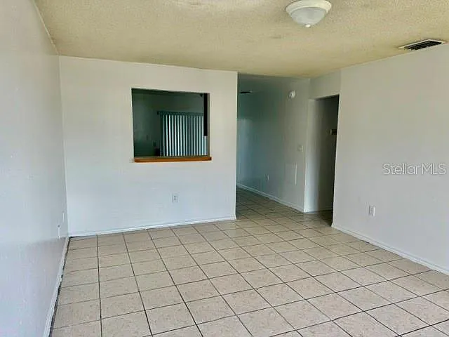 2 bed, 2.0 bath, 950 sqft, $1,300 — Photo 2