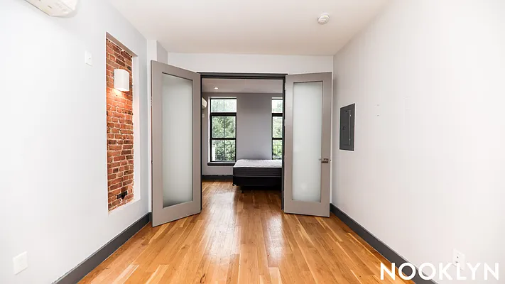 Rented by Nooklyn NYC LLC | media 12