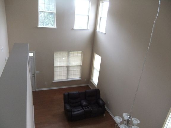 4th image of 108 Maravista Ave