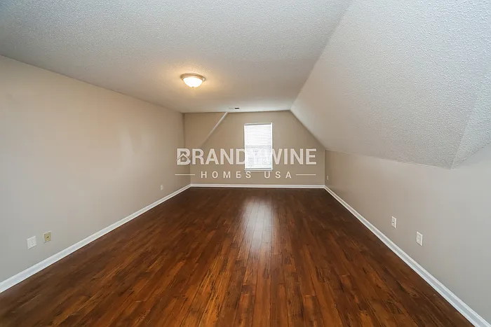 6828 Kamali Ave — Photo 10
