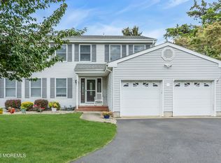 78 Theresa Ct, Toms River, NJ 08753