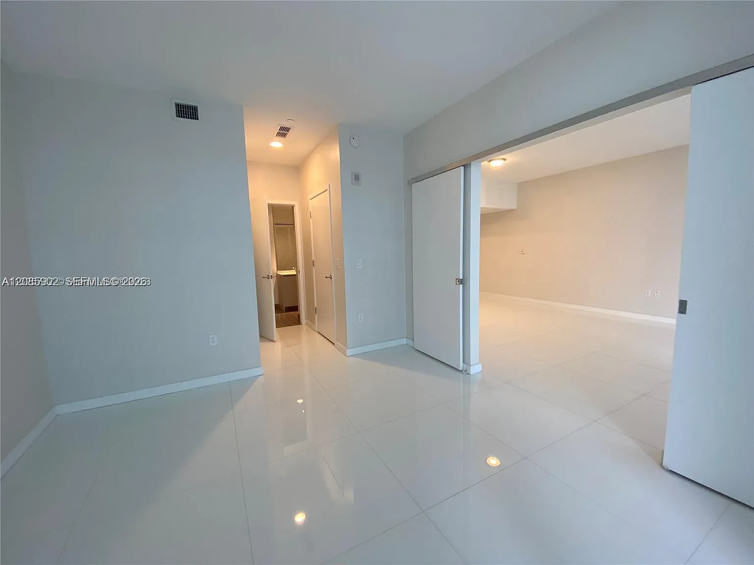 1010 Brickell Condo — Photo 2