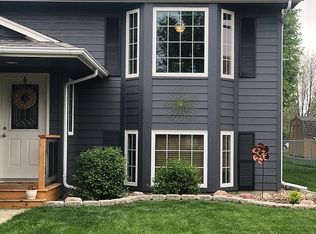 208 W Hackberry St, Brandon, SD 57005