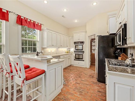 2nd image of 2793 N Timberglen Ln